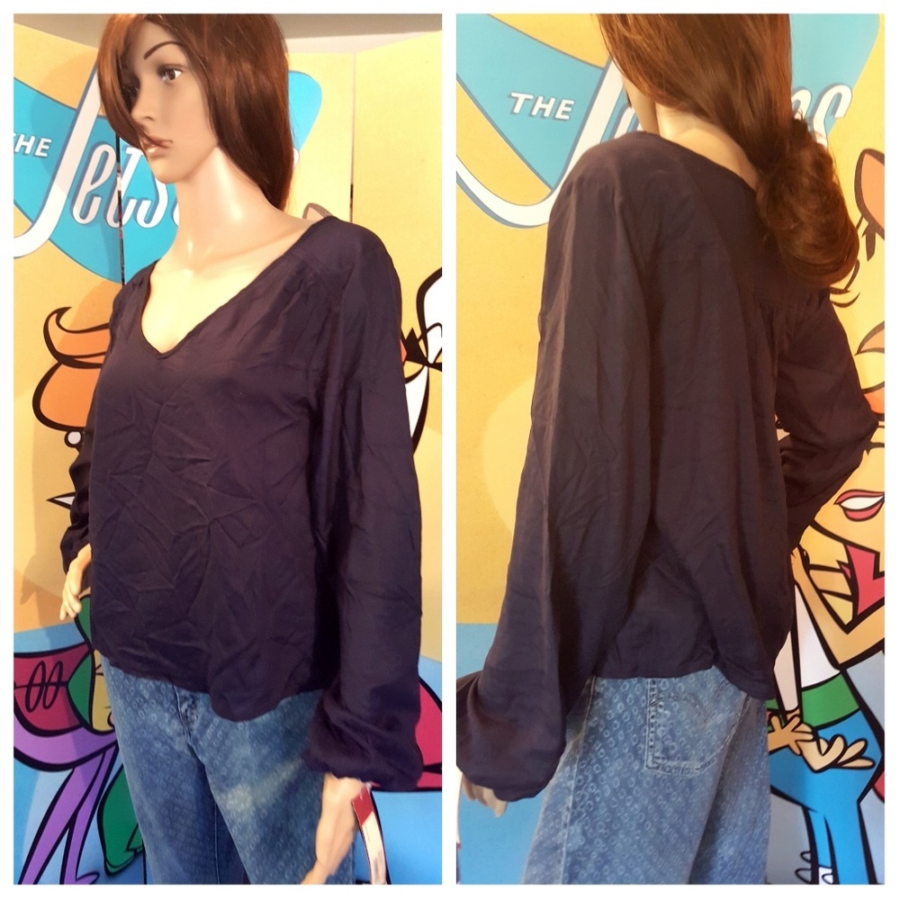 ⬇️ Merona Long Sleeve Navy Blouse Size Small